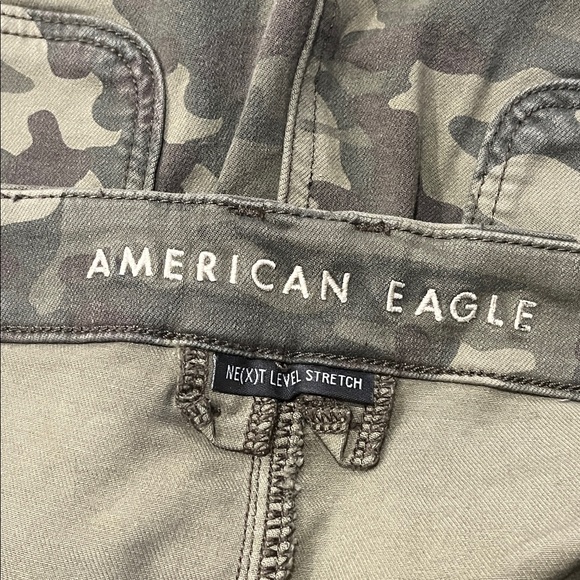 NWOT American Eagle Hi-rise jegging crop Camo jeans - Picture 5 of 5